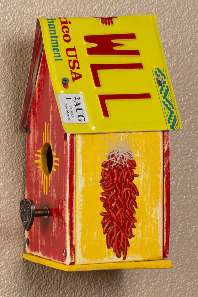 Alex Kreslin: Birdhouse (Yellow Plate)