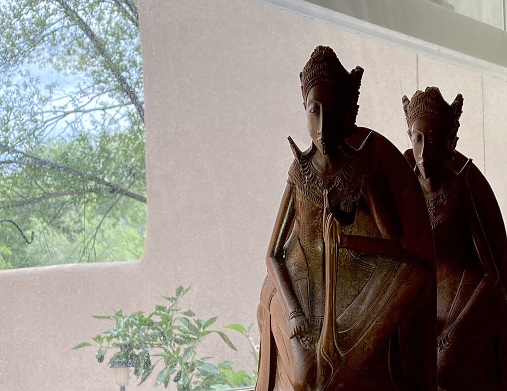 New Mexico Cancer Center, Gallery With A Cause,
